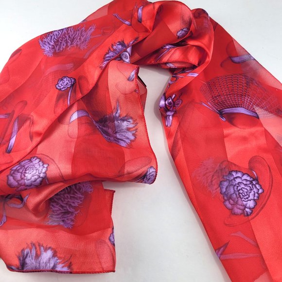 Red Hat Scarf Accessory - Picture 4 of 6